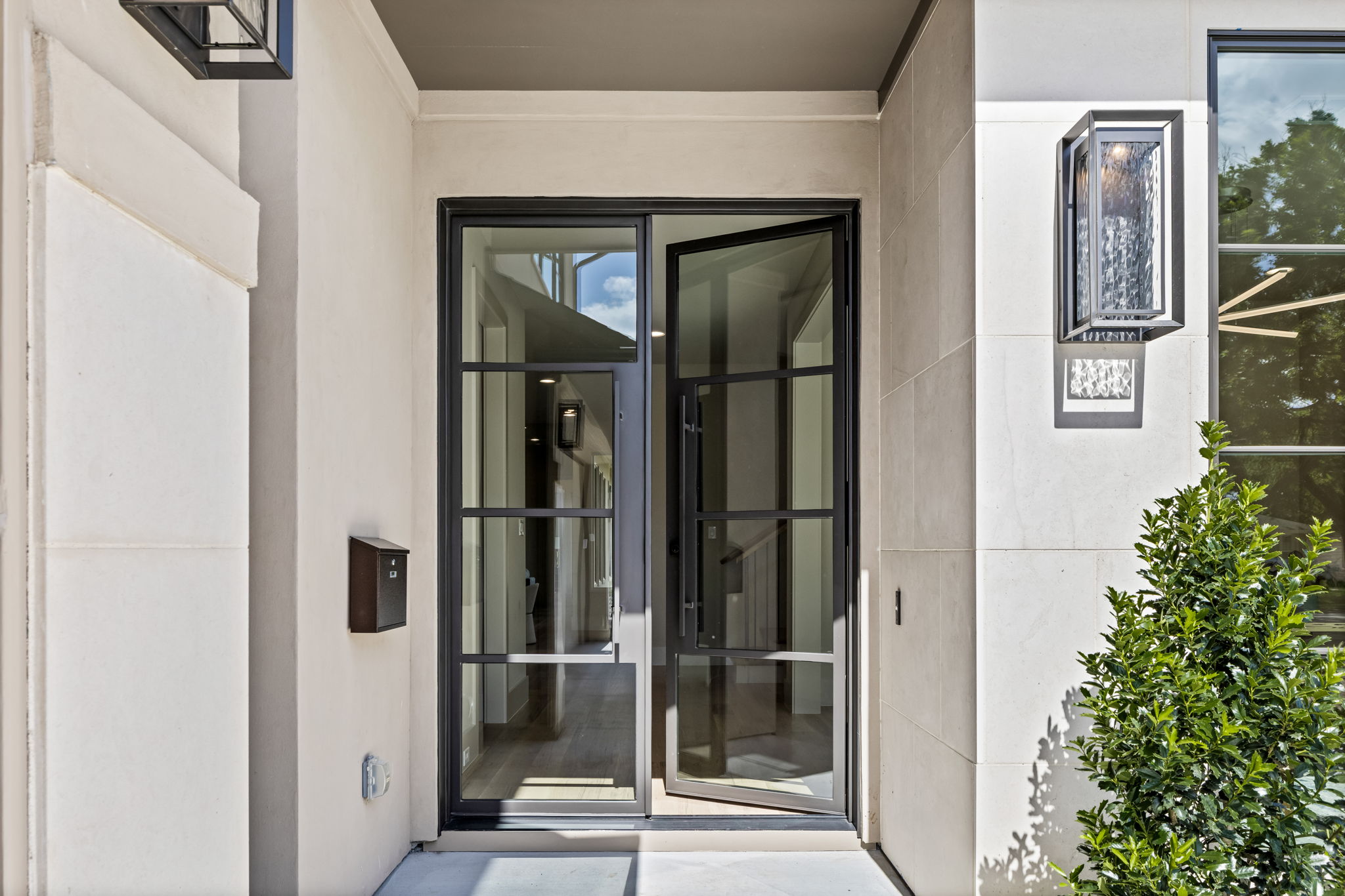 7718 Morton Street - Front Entry